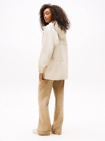 Tommy Jeans Tussenparka in Beige