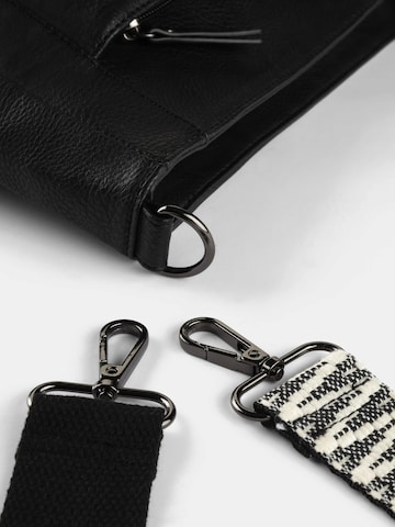 bonprix Crossbody Bag in Black