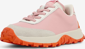 Sneaker 'Drift Trail' di CAMPER in rosa: frontale