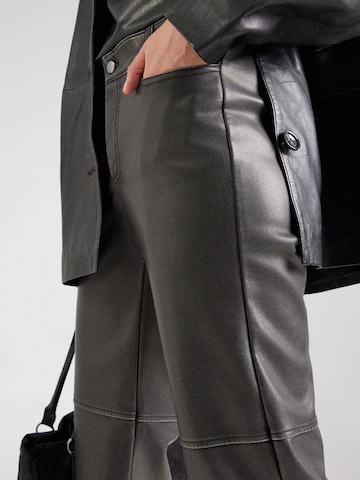 Gina Tricot regular Παντελόνι σε μαύρο