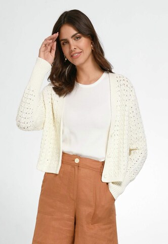 tRUE STANDARD Knit Cardigan in Beige: front