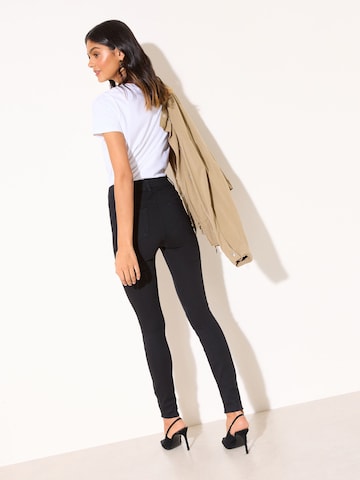 Skinny Jeggings di Friends Like These in nero