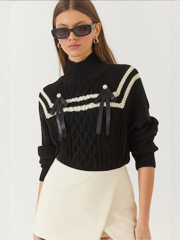 Bianco LucciPulover 'Pullover' - crna boja: prednji dio