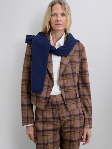 Sacou de la Scalpers pe maro