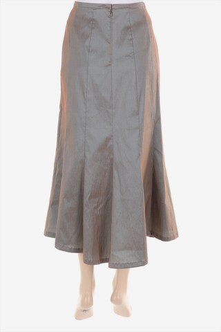 Tadashi Shoji Skirt in L in Grey