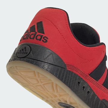 ADIDAS ORIGINALS Rövid szárú sportcipők 'Adimatic' - piros