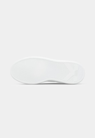 Sneaker low de la Karl Lagerfeld pe alb