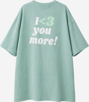 Worldclassca Oversized Shirt in Green: front
