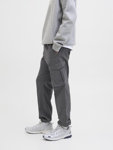 aprel Tapered Hose in Grau
