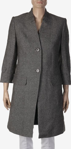 Windsor Jacket & Coat in S in Grey: front