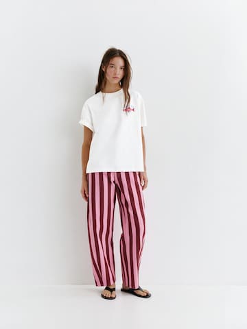 Pull&Bear Тениска в бяло