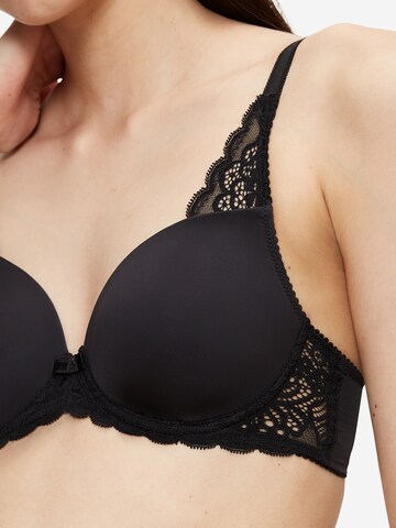 TRIUMPH T-shirt Bra 'Amourette Spotlight' in Black