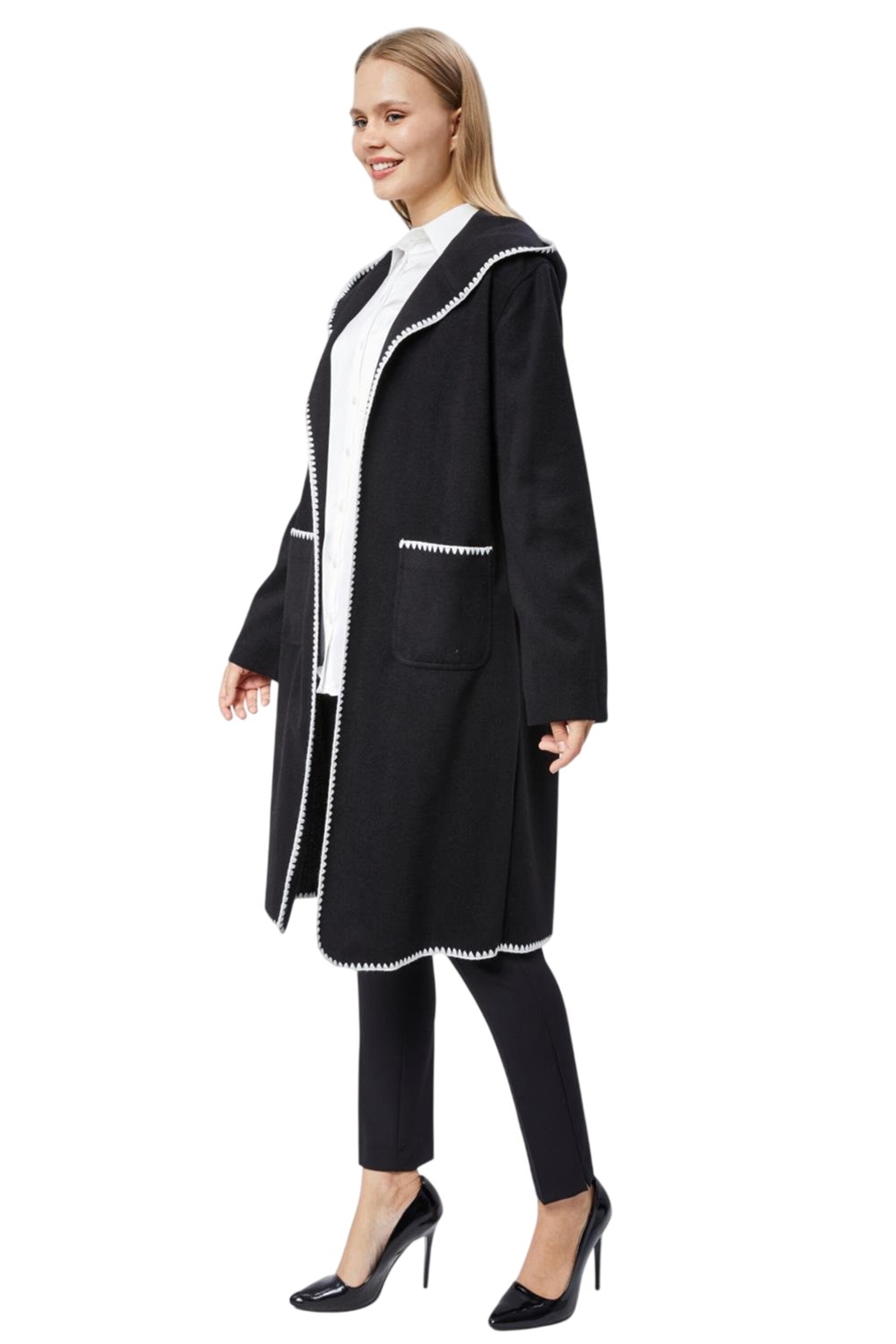 HOME STORE Mantel in Schwarz