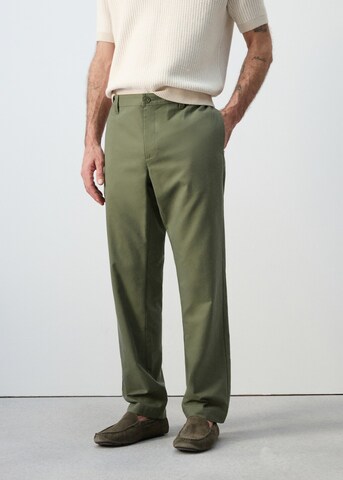 MANGO MAN Regular Chino Pants 'Elian' in Green: front