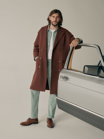 ABOUT YOU x Alvaro Soler Between-seasons coat 'Ilja' in Brown