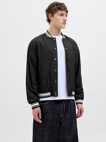 JACK & JONES Демисезонная куртка 'JORAlmeria' в Черный: спереди