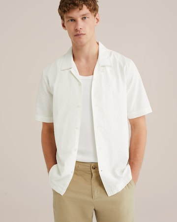Regular fit Camicia di WE Fashion in bianco: frontale
