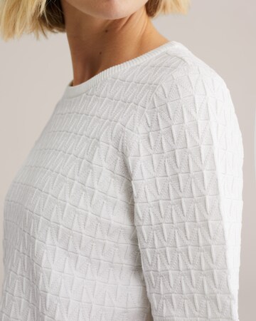 WE Fashion Свитер в Белый