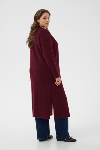 KAFFE CURVE Gebreid vest 'Rinye' in Rood