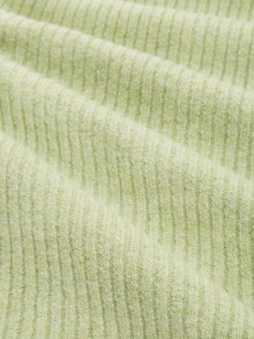 Pullover di TOM TAILOR DENIM in verde