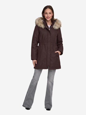 Parka invernale 'ONLMATHILDA WINTER FUR PARKA OTW 15370930' di ONLY in marrone