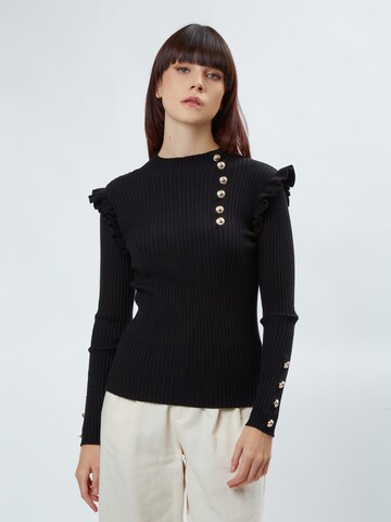 Influencer Sweater in Black: front