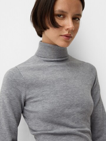Robes en maille Bershka en gris