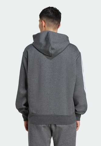 Felpa sportiva 'Essentials' di ADIDAS SPORTSWEAR in grigio