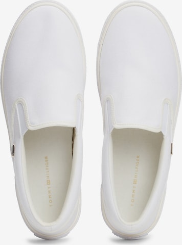 Slip on TOMMY HILFIGER en blanc