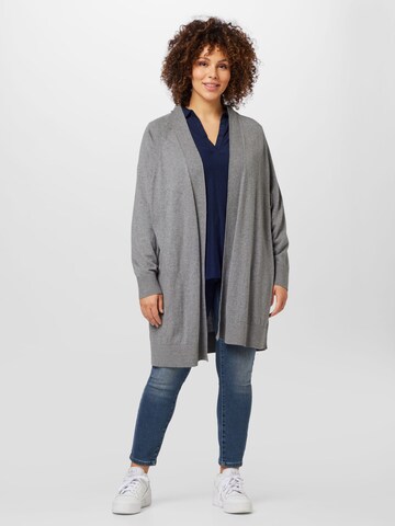 Esprit Curves Strickjacke in Grau: Vorderseite