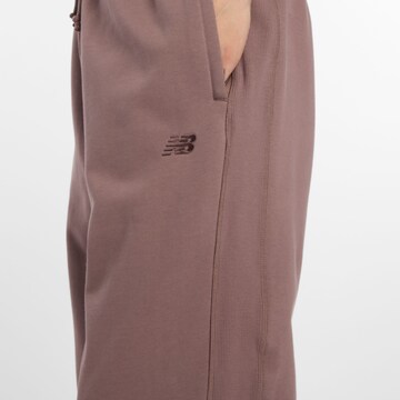 new balance Tapered Broek in Bruin