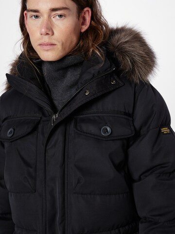 Parka d’hiver 'Chinook' Superdry en noir