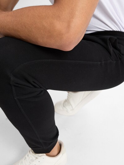 Nils Sundström Broek in de kleur Zwart, Productweergave