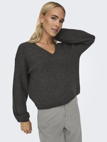 ONLY Пуловер 'Katia' в сиво