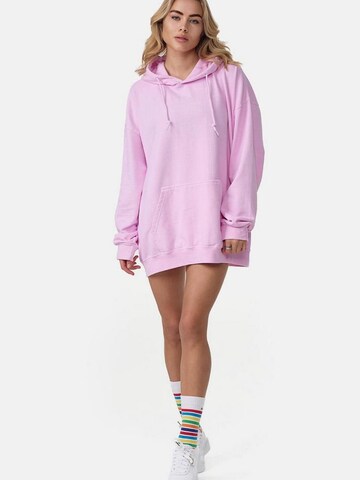 Worldclassca Sweatshirt in Pink: front