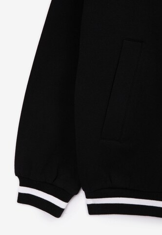 Gulliver Zip-Up Hoodie in Black