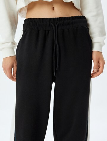 Koton Loose fit Trousers in Black