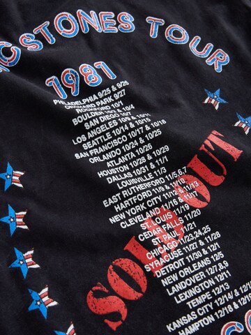 Tricou de la Next pe negru