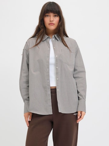 JJXX Blouse 'JXJamie' in Grijs: voorkant