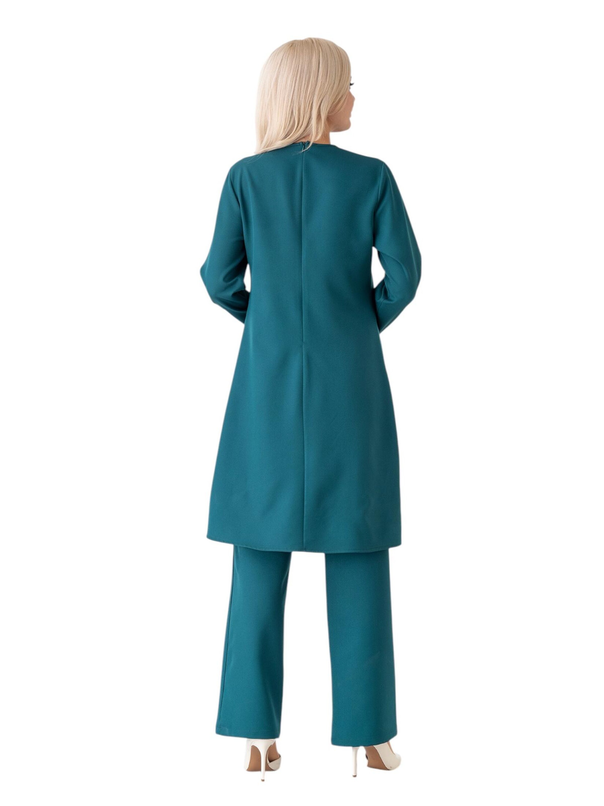 fashionshowcase - Traje de pantalón 'NEVRA' en verde