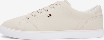 TOMMY HILFIGER Σνίκερ χαμηλό σε μπεζ: μπροστά