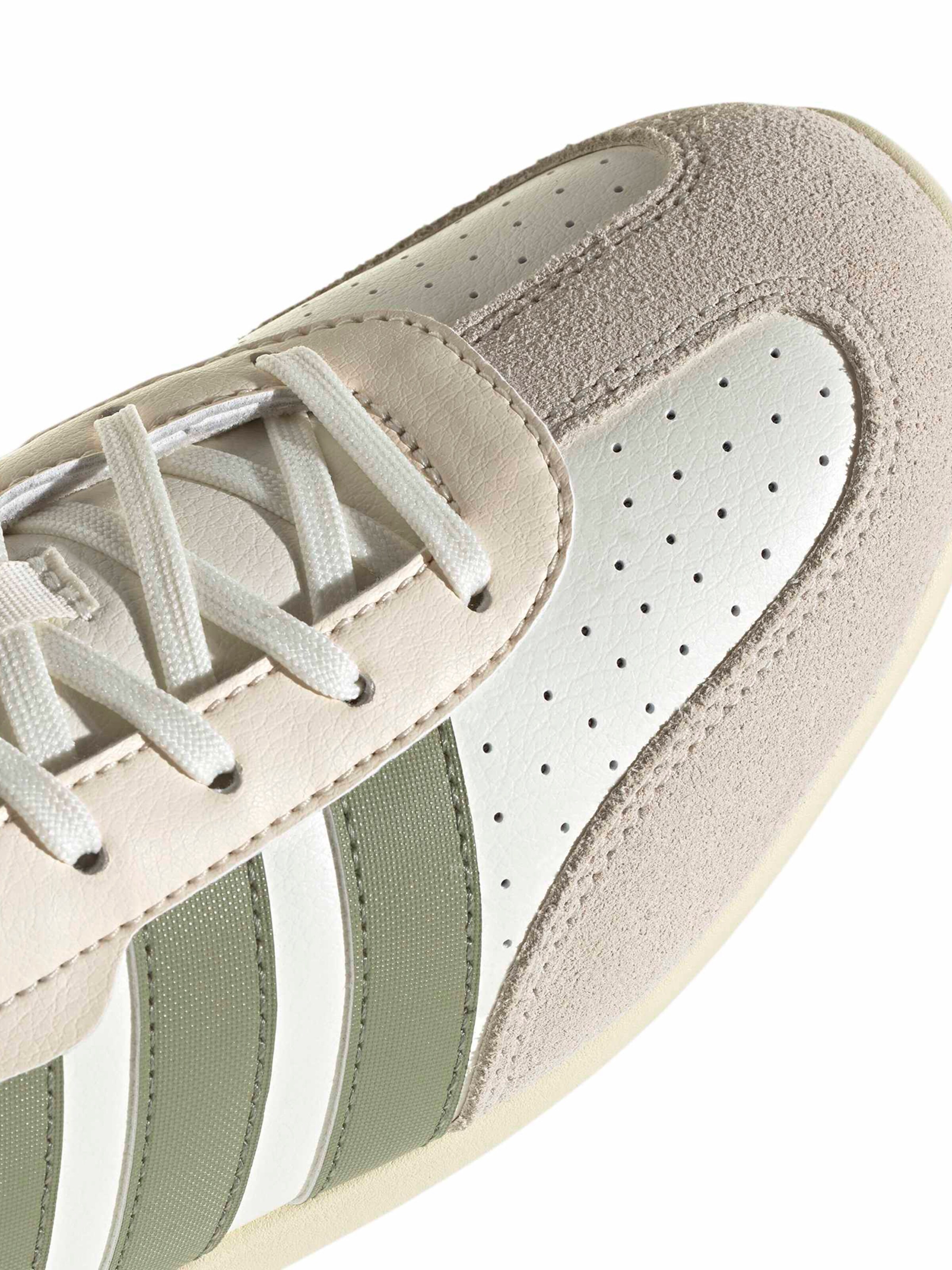 ADIDAS SPORTSWEAR Låg sneaker 'BARREDA LO' i beige