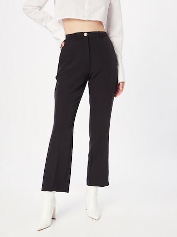 GUESS Flared Pleated Pants 'ZOE' in Black: front