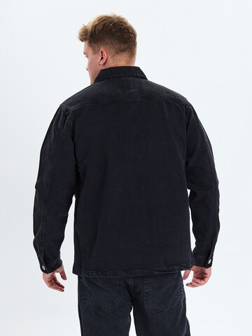 Dxnmxrk Tussenjas 'DxFillip' in Zwart