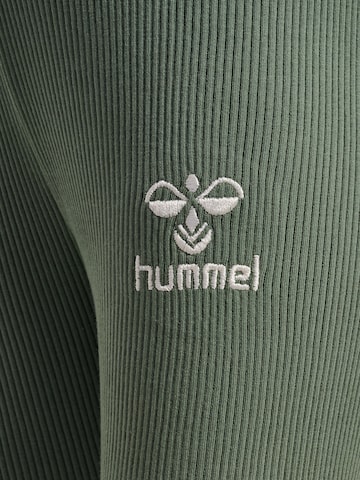 Skinny Pantalon de sport 'SAMI' Hummel en vert