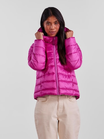 PIECES Between-season jacket 'BIRDIE' in Pink