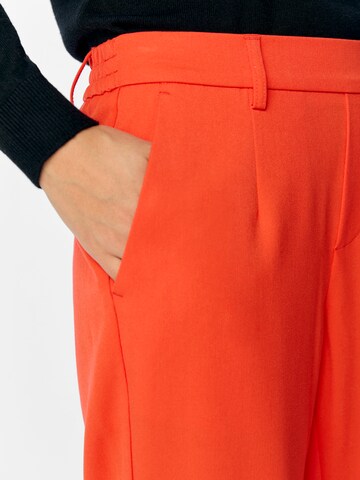OBJECT Slimfit Élére vasalt nadrágok 'OBJLisa' - piros