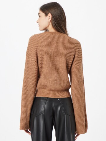 Missguided Pullover in Braun