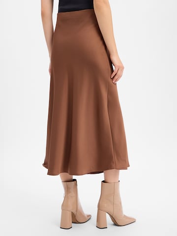 Marie Lund Rok in Bruin
