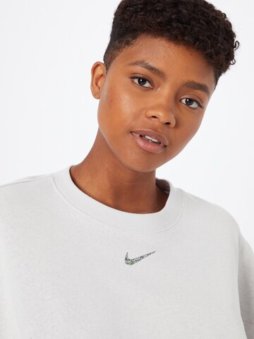 Nike Sportswear Спортен суитшърт с качулка в сиво